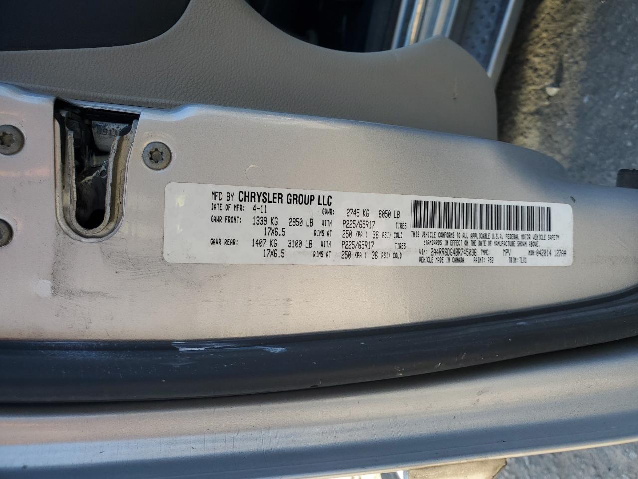 2011 Chrysler Town & Country Limited VIN: 2A4RR6DG4BR745036 Lot: 92205425