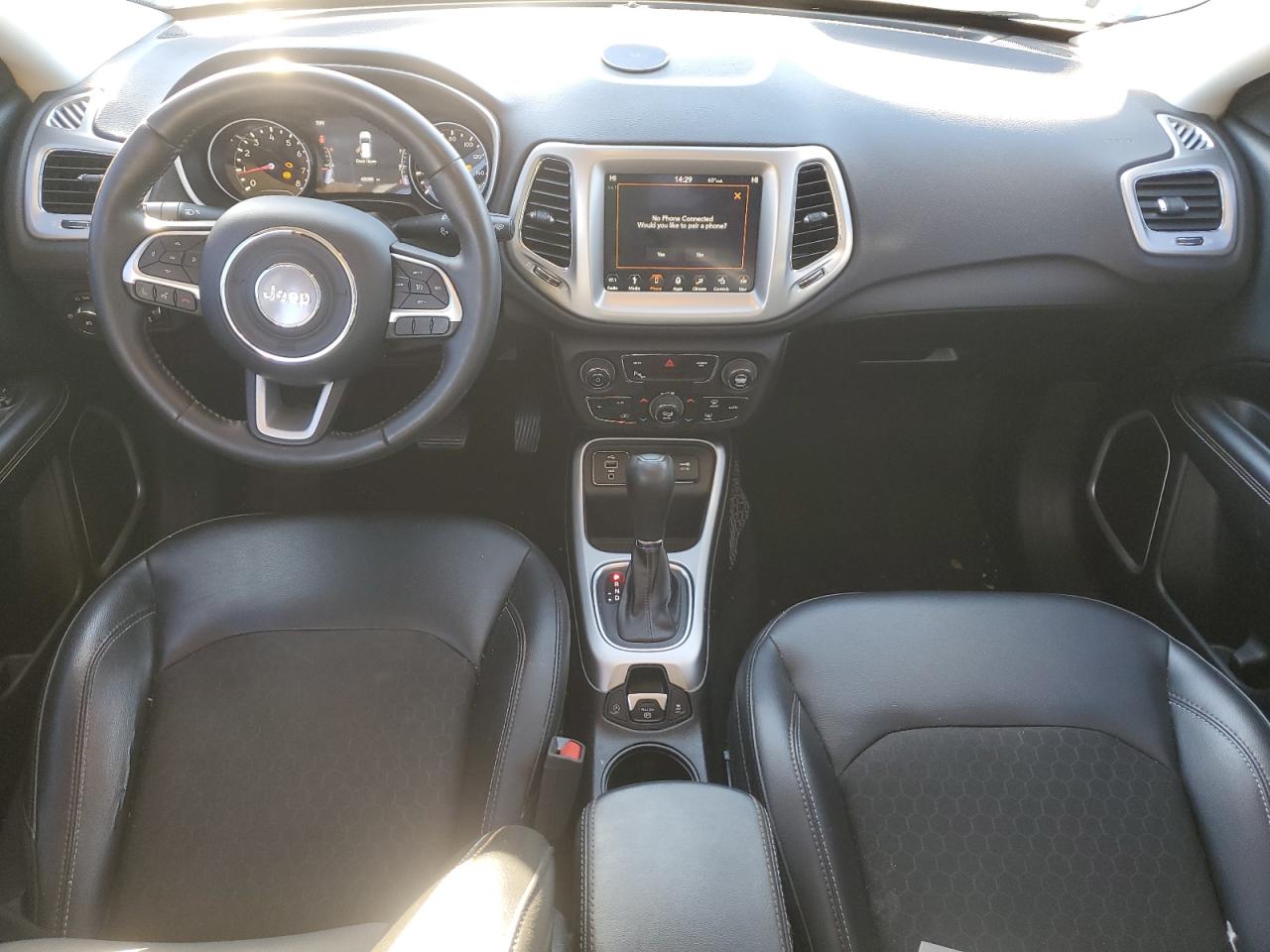 2018 Jeep Compass Latitude VIN: 3C4NJCBB6JT338817 Lot: 92992475