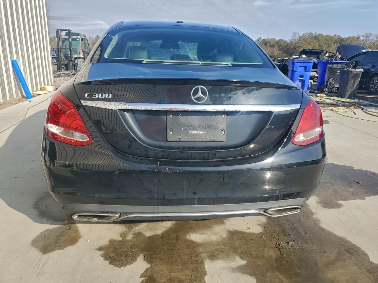 2016 Mercedes-Benz C 300 VIN: 55SWF4JB6GU124025 Lot: 92792545