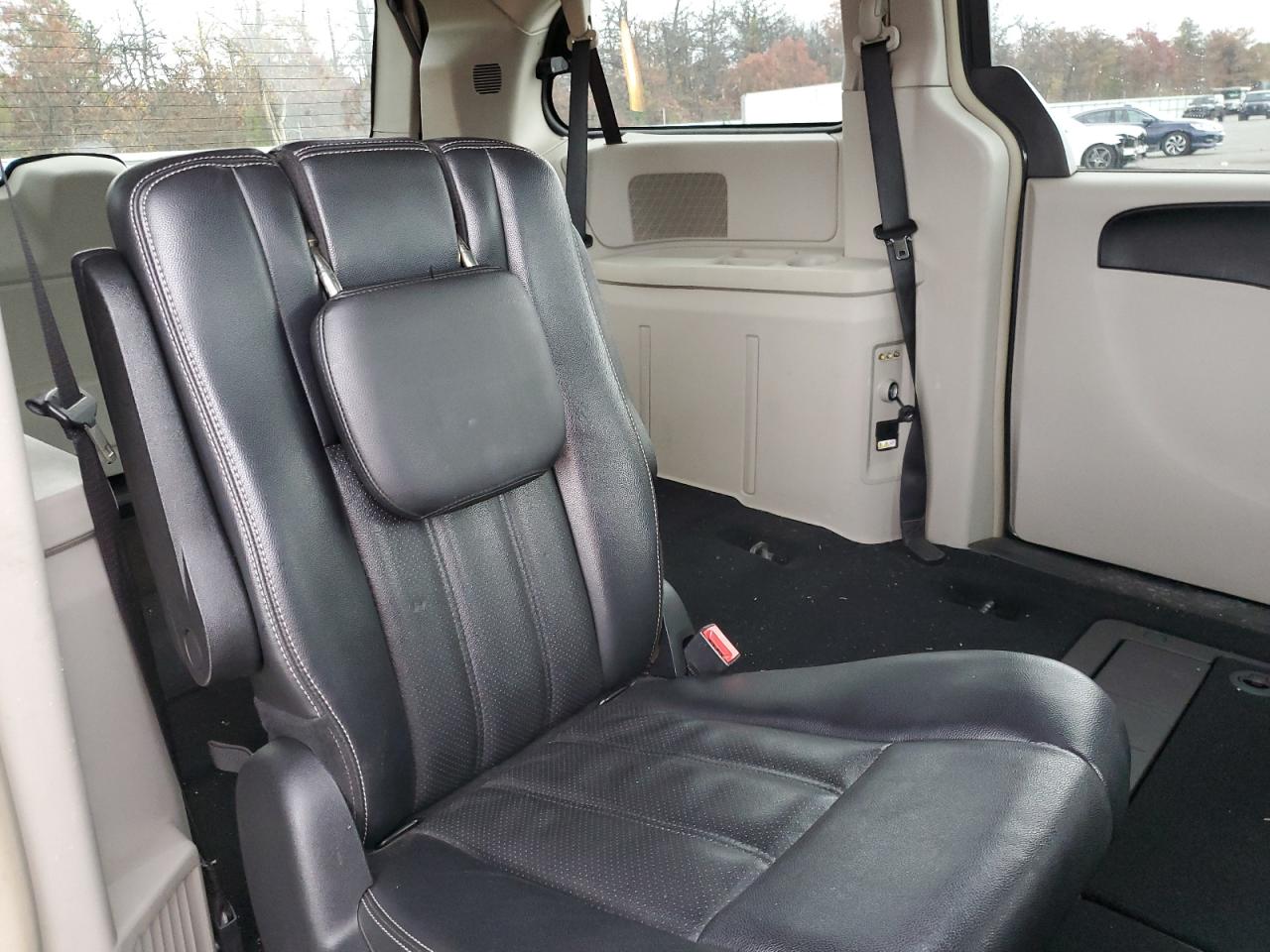 2012 Chrysler Town & Country Touring VIN: 2C4RC1BG9CR368542 Lot: 90665655