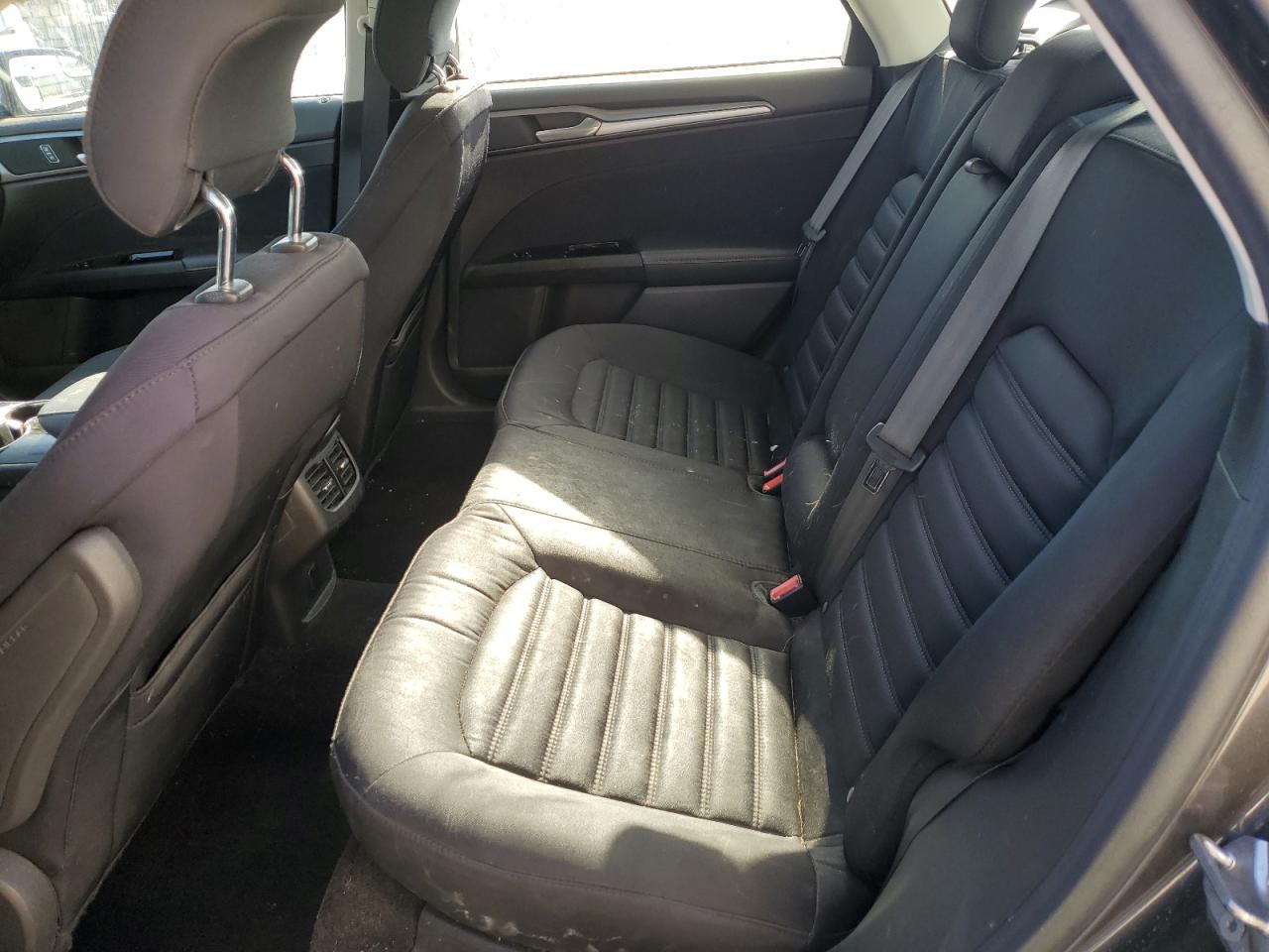 2015 Ford Fusion Se Hybrid VIN: 3FA6P0LUXFR158154 Lot: 91124295