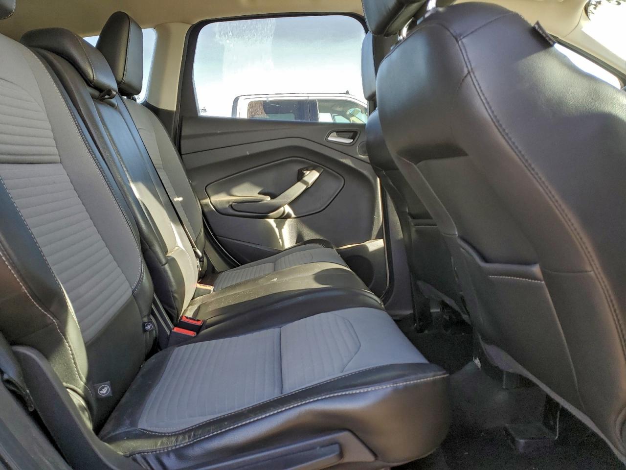 2017 Ford Escape Se VIN: 1FMCU9GD5HUE08587 Lot: 94244515