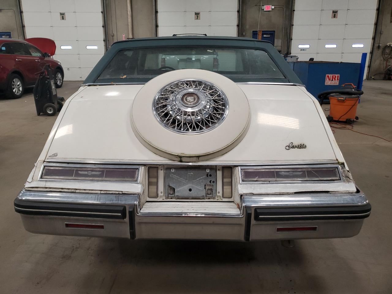 1985 Cadillac Seville VIN: 1G6KS6988FE838662 Lot: 92235385