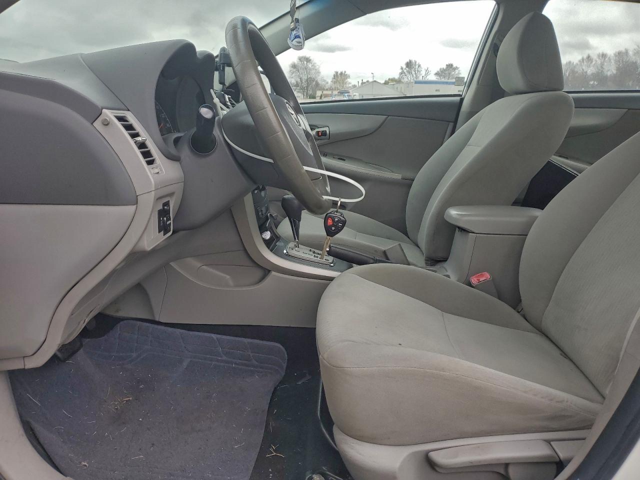 2010 Toyota Corolla Base VIN: 2T1BU4EE5AC350952 Lot: 93731755