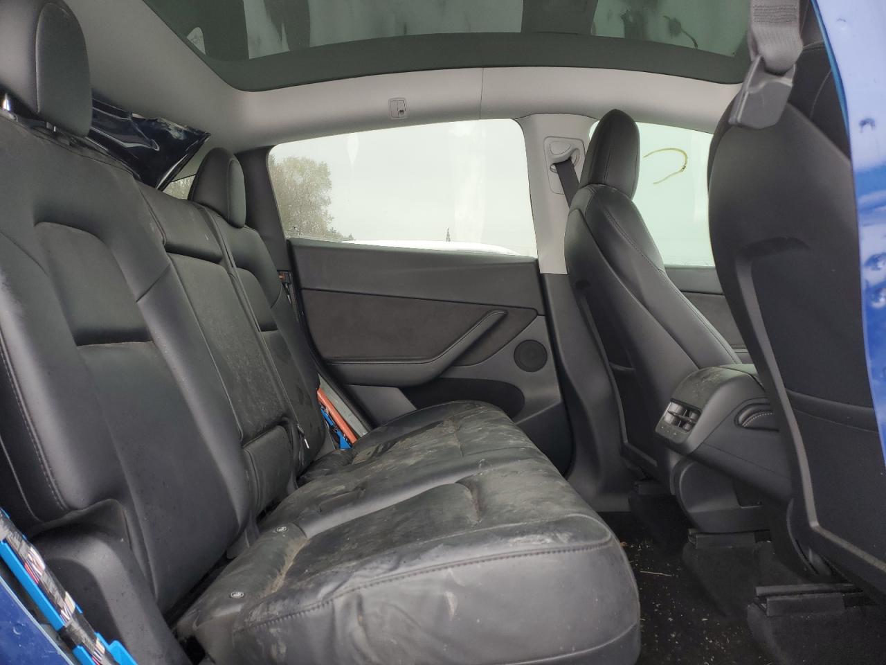 2022 Tesla Model Y VIN: 7SAYGDEE9NF549749 Lot: 90094835