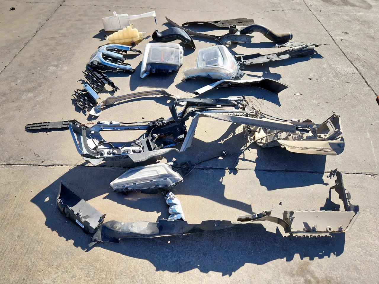 2023 Ford F150 Supercrew VIN: 1FTFW1E80PFA05090 Lot: 92223765