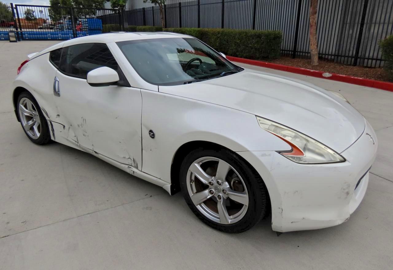 2011 Nissan 370Z Base