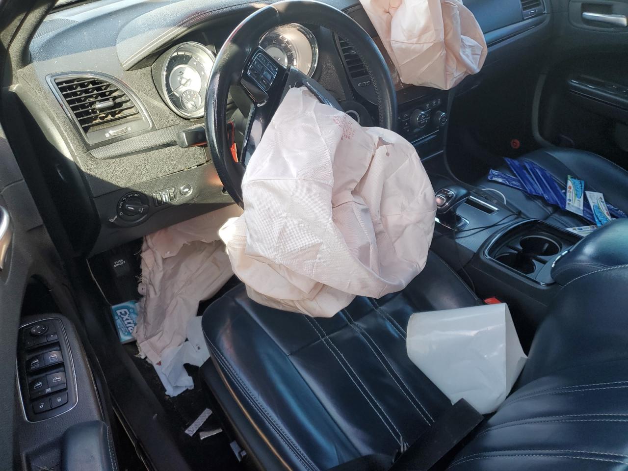 2014 Chrysler 300 S VIN: 2C3CCABG6EH311752 Lot: 92314025