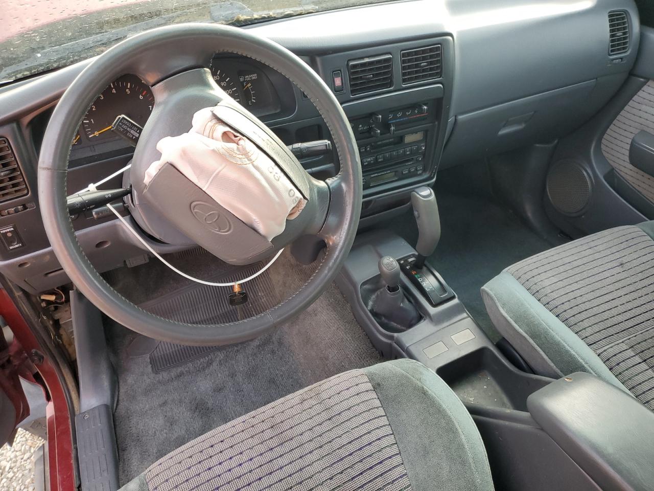 1995 Toyota Tacoma Xtracab Sr5 VIN: 4TAVN73K8SZ083085 Lot: 93752015