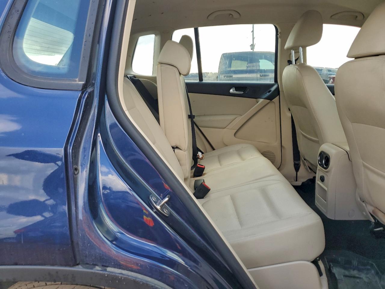 2016 Volkswagen Tiguan S VIN: WVGAV7AX7GW524114 Lot: 94246575