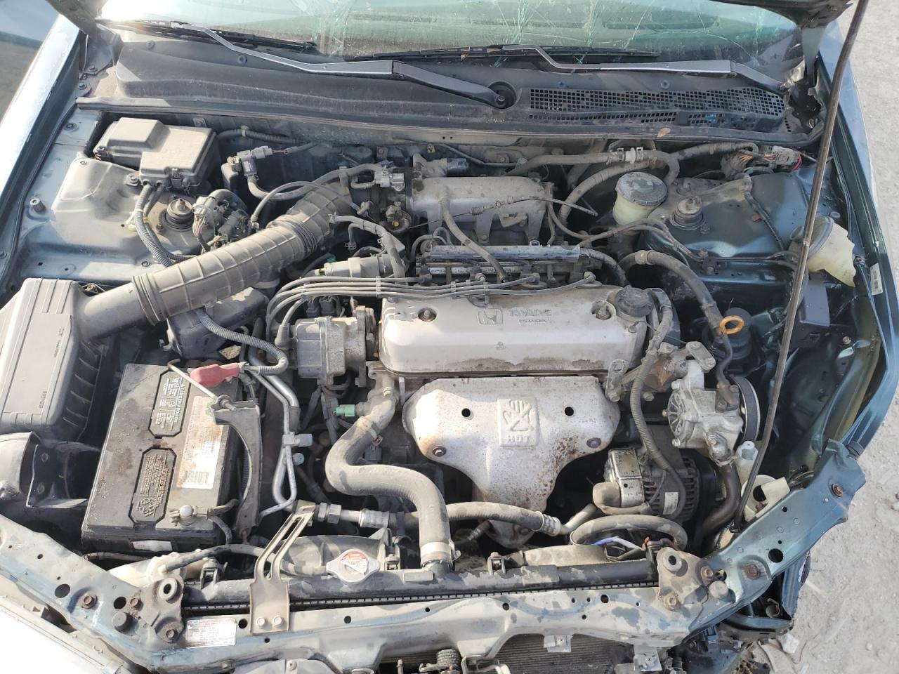 1996 Honda Accord Value VIN: 1HGCD5693TA259988 Lot: 91882125