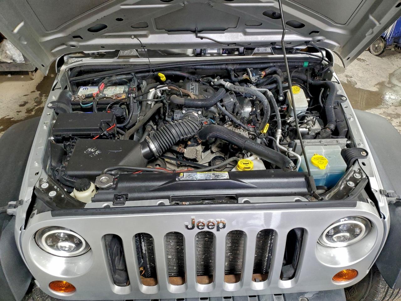 2011 Jeep Wrangler Unlimited Sport VIN: 1J4BA3H15BL596352 Lot: 94536515