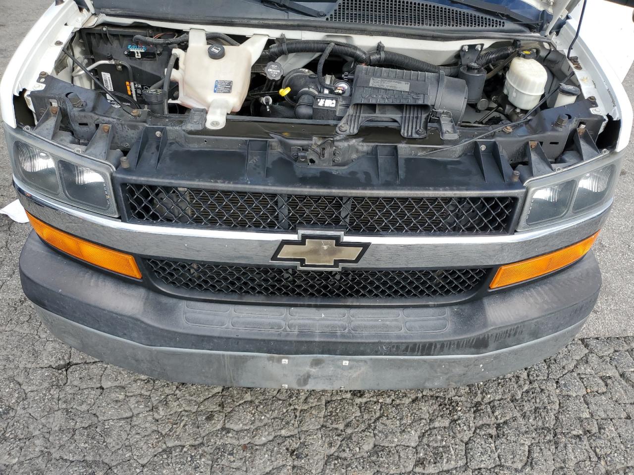 2015 Chevrolet Express G3500 Box Truck VIN: 1GB3G4CG7F1285215 Lot: 92728435