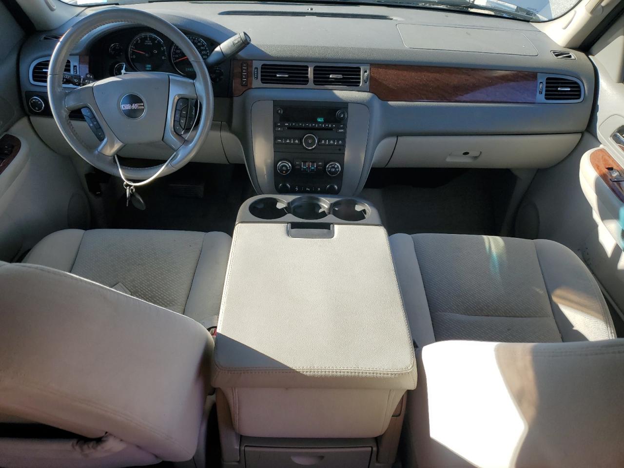 2008 GMC Yukon Xl C1500 VIN: 1GKFC16088R219394 Lot: 92052465