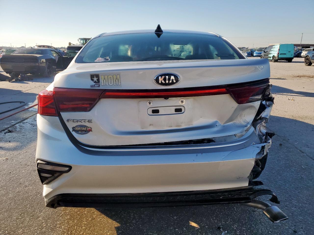 2019 Kia Forte Fe VIN: 3KPF24ADXKE120086 Lot: 91041735