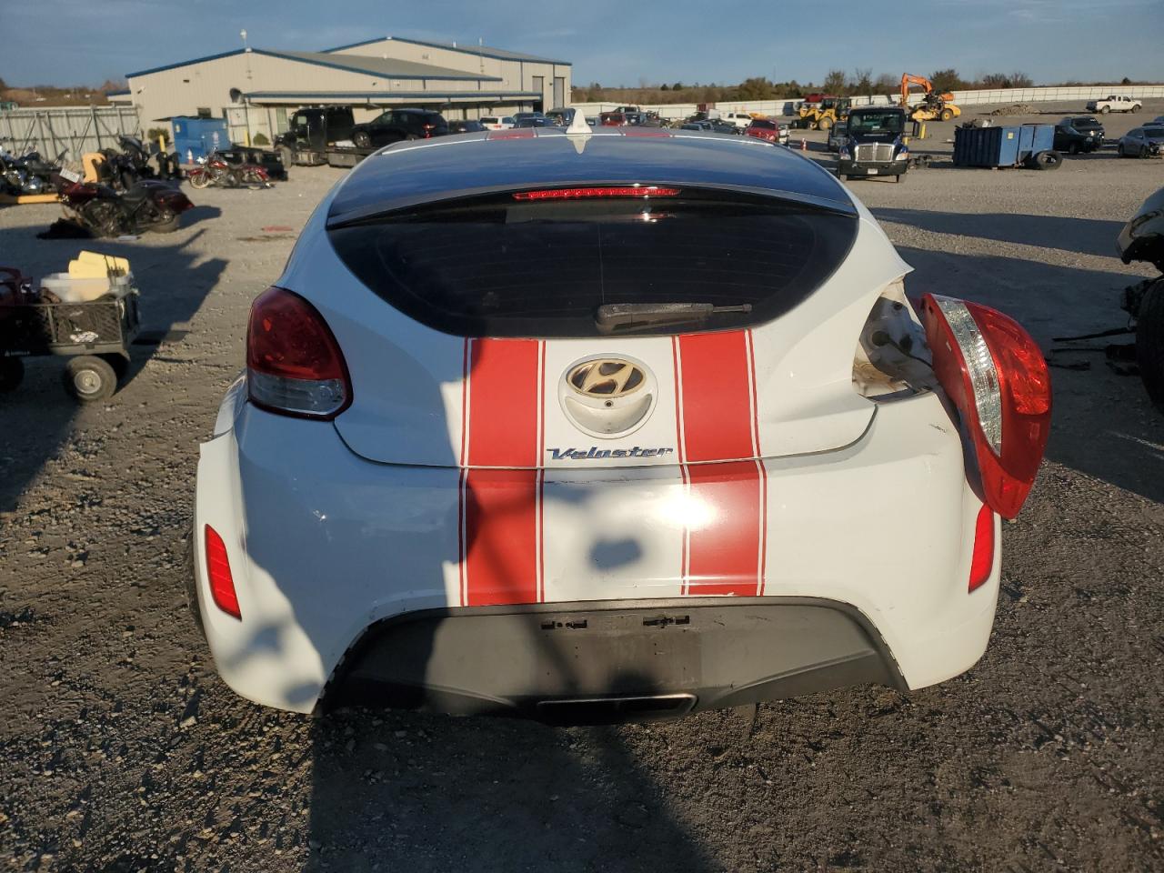 2015 Hyundai Veloster VIN: KMHTC6AD2FU245095 Lot: 92332175