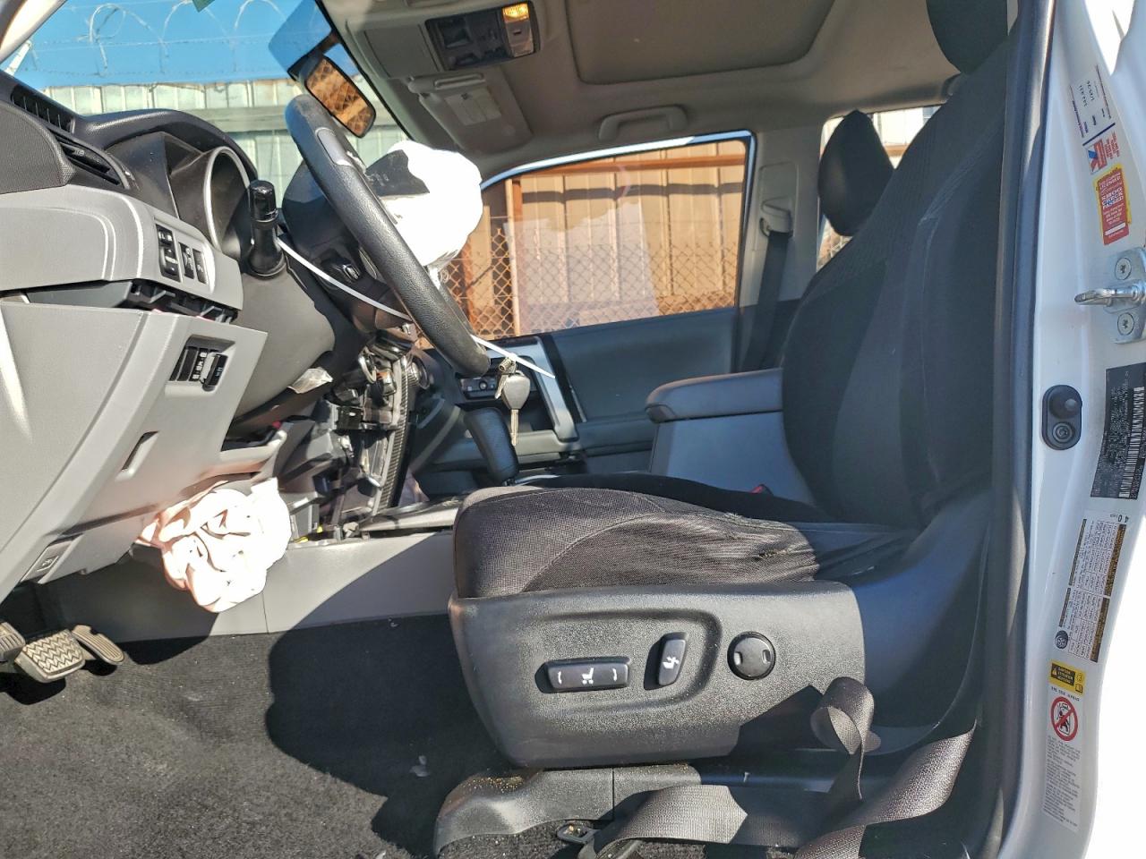 2010 Toyota 4Runner Sr5 VIN: JTEZU5JR1A5006928 Lot: 94197725