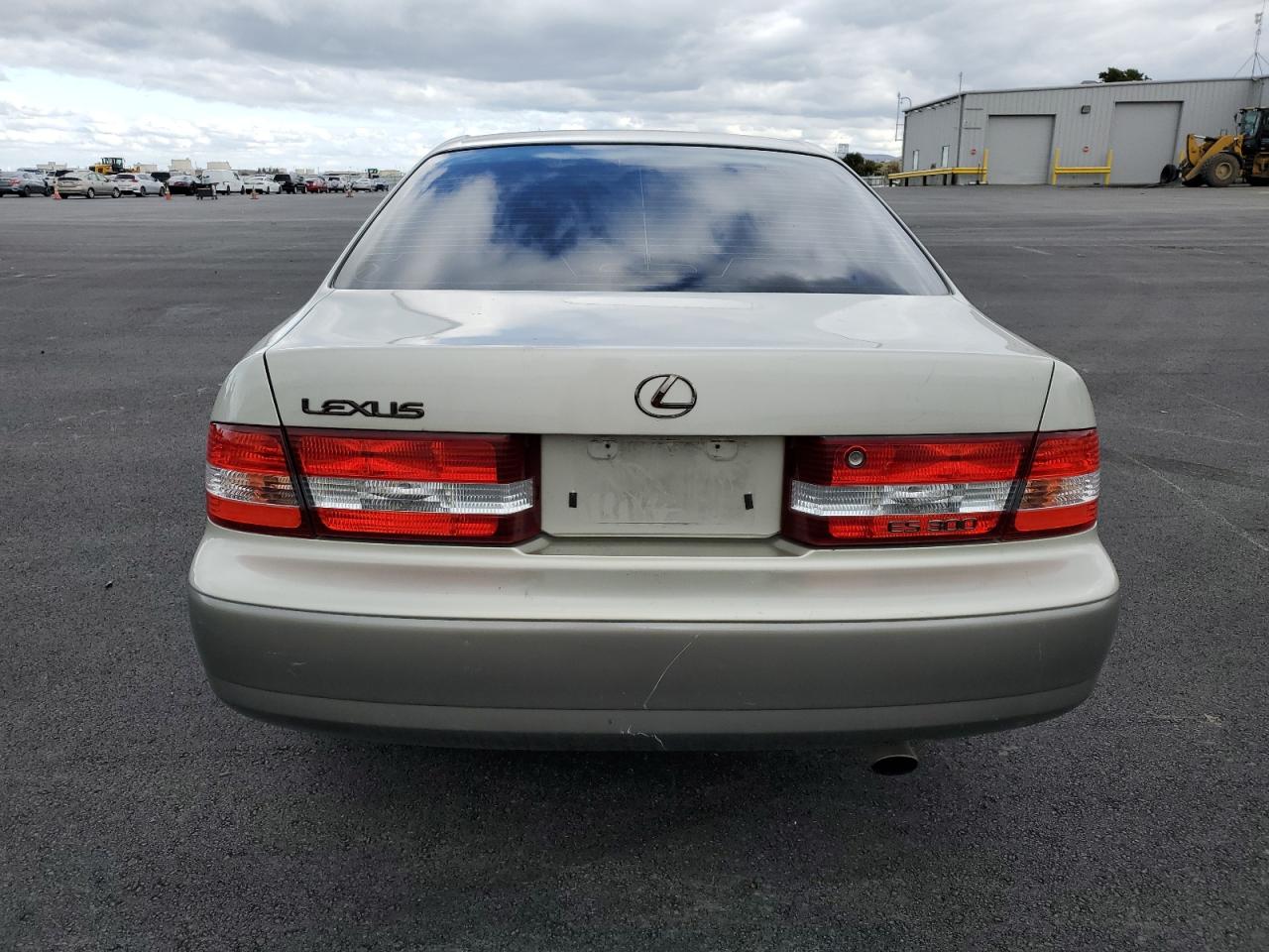 2001 Lexus Es 300 VIN: JT8BF28G510315803 Lot: 93759575