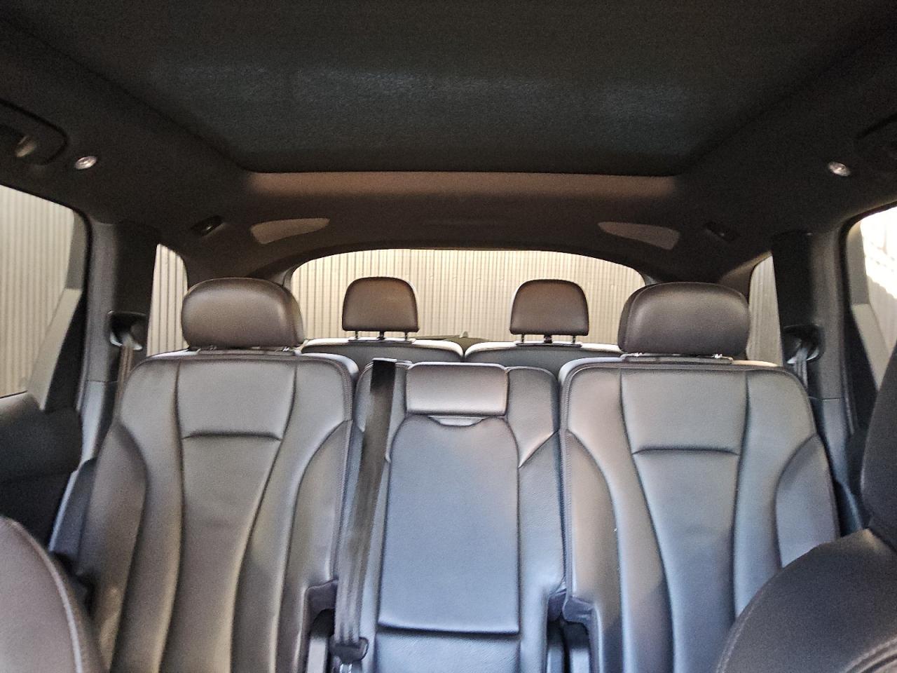 2017 Audi Q7 Premium Plus VIN: WA1LAAF79HD030200 Lot: 92510725