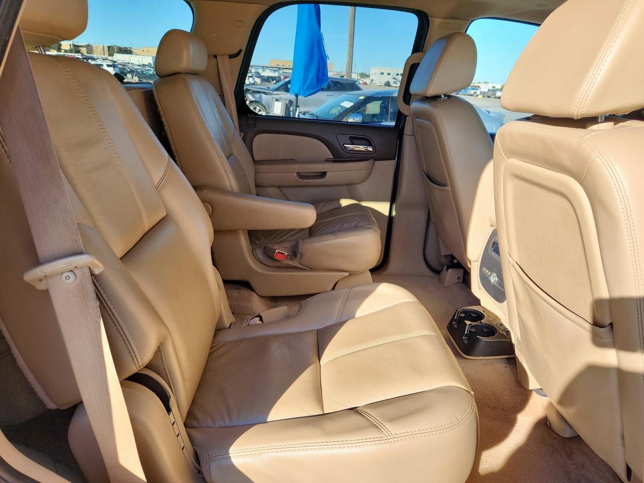 2007 GMC Yukon VIN: 1GKFC130X7R377321 Lot: 92524675