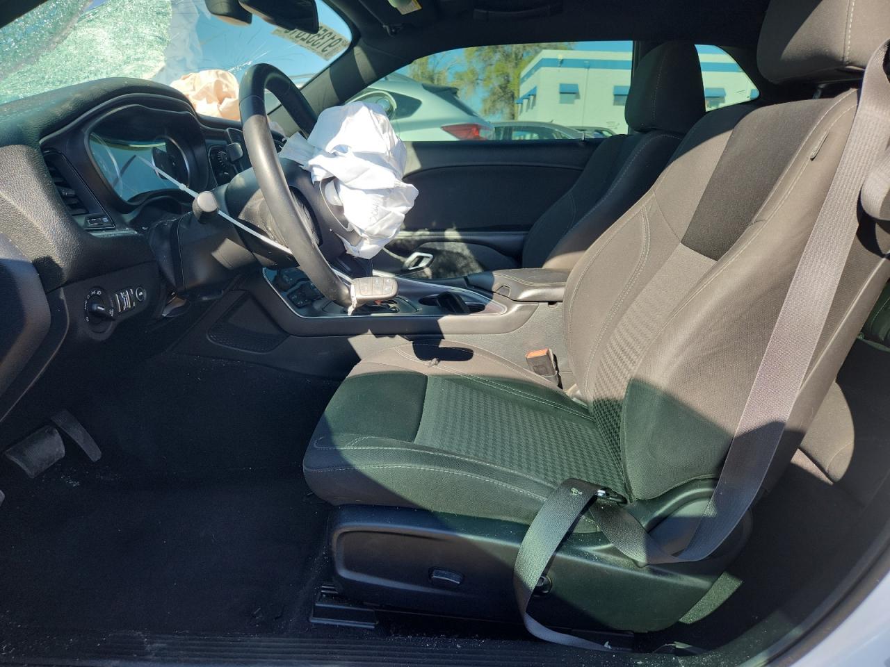 2017 Dodge Challenger R/T VIN: 2C3CDZBT8HH658268 Lot: 91352815