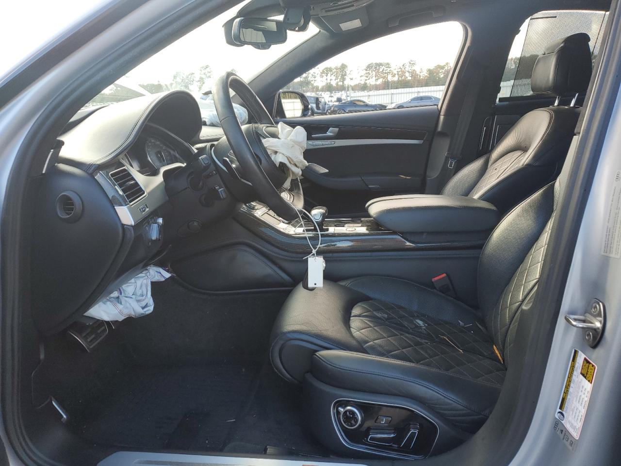 2017 Audi S8 Plus Quattro VIN: WUAJ5AFD7HN900773 Lot: 90678875