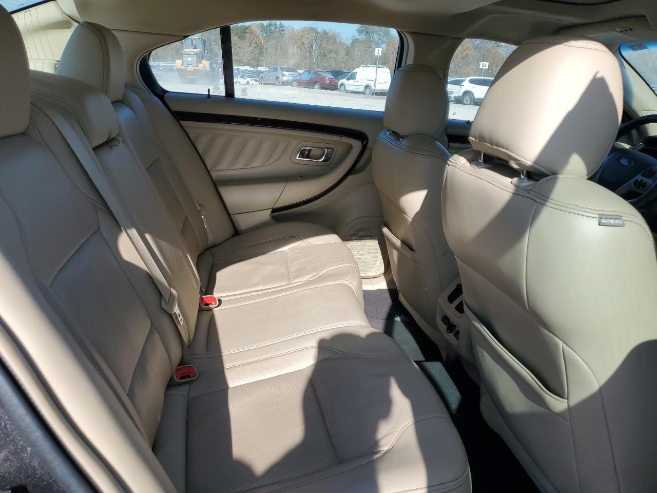 2018 Ford Taurus Limited VIN: 1FAHP2F83JG142039 Lot: 92376535