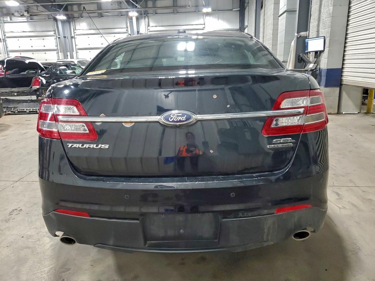 2017 Ford Taurus Sel VIN: 1FAHP2E82HG122621 Lot: 93927375