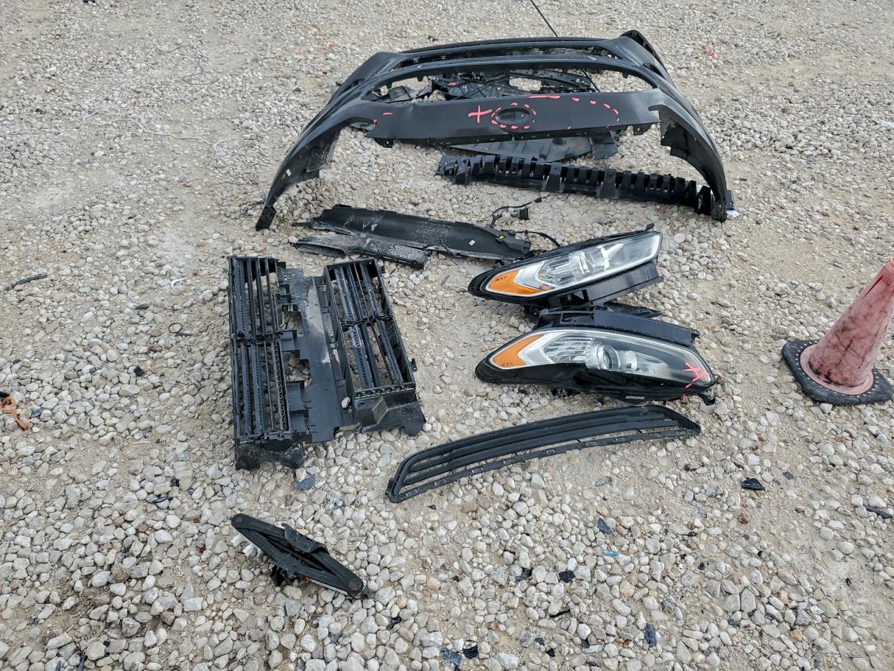 2015 Ford Fusion Se VIN: 3FA6P0H74FR193372 Lot: 93934875