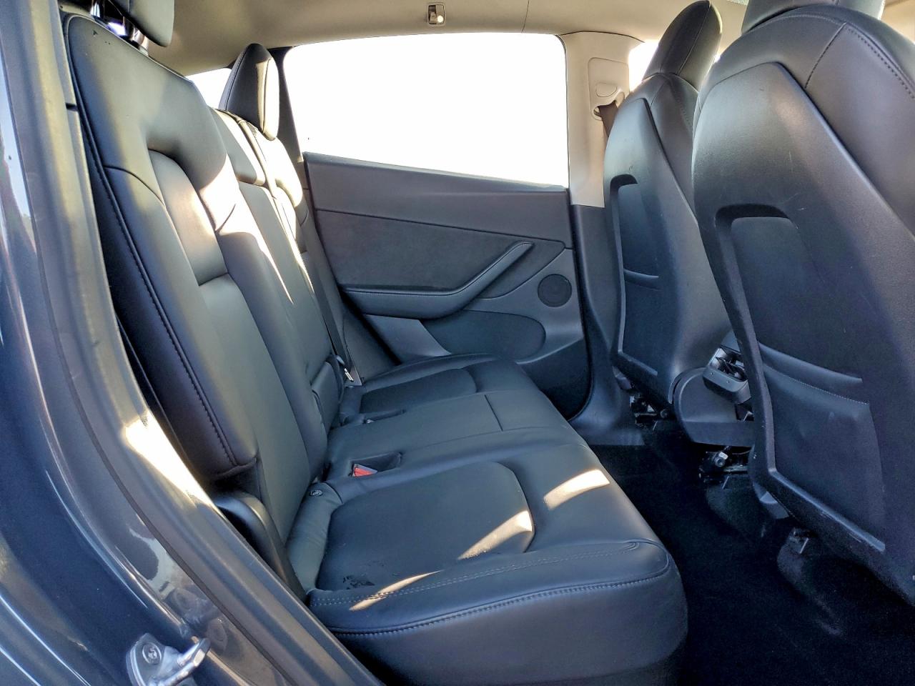 2020 Tesla Model Y VIN: 5YJYGDEEXLF053885 Lot: 94583455