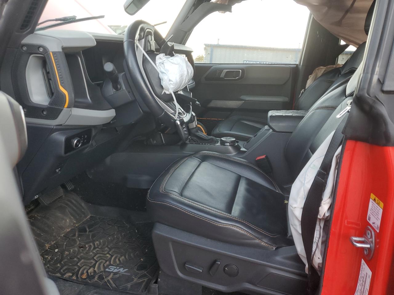 2023 Ford Bronco Base VIN: 1FMEE5DH8PLB33825 Lot: 92269255