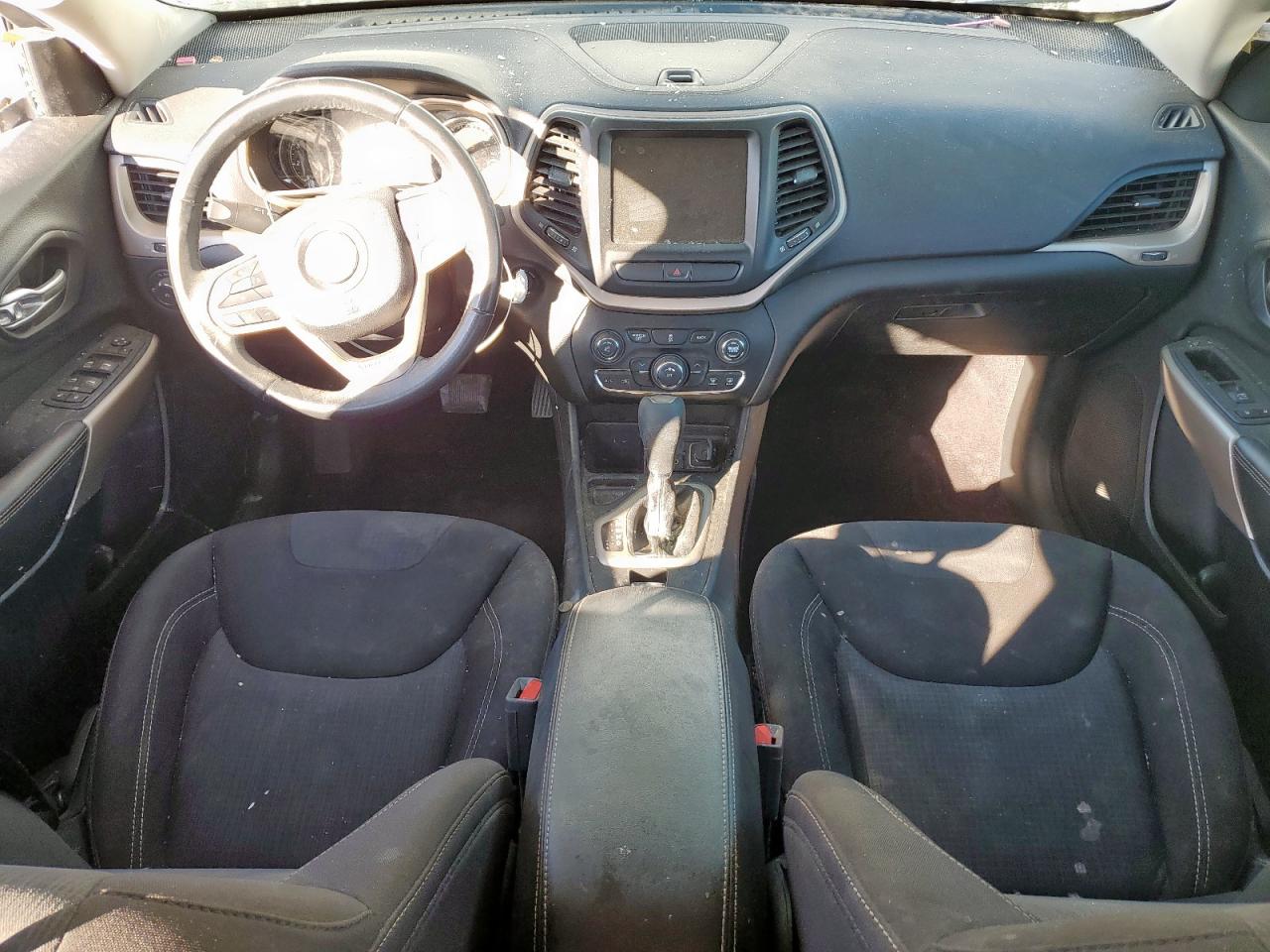 2017 Jeep Cherokee Latitude VIN: 1C4PJLCB9HD221904 Lot: 91264565