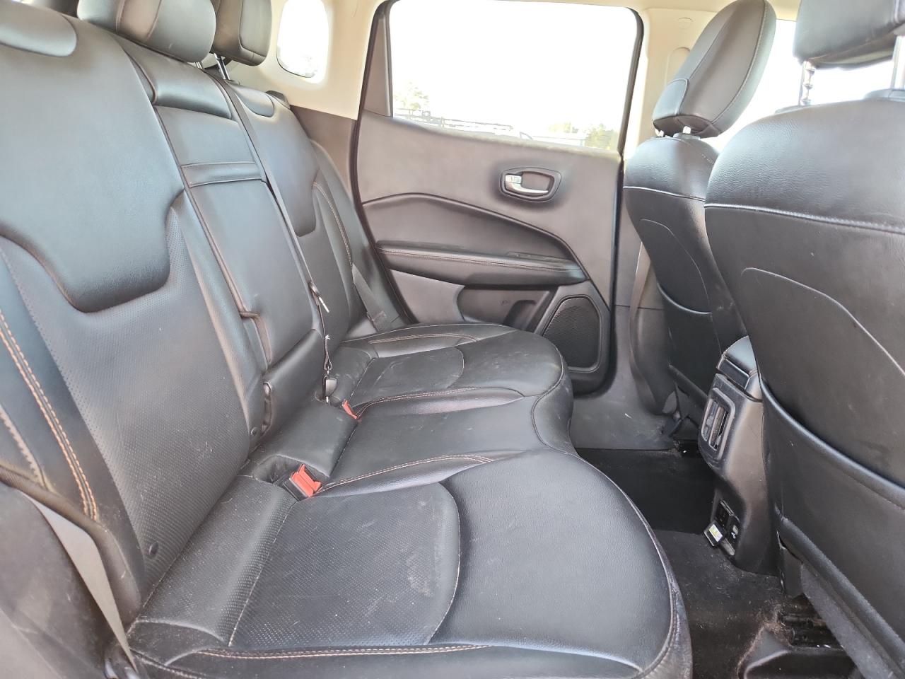 2019 Jeep Compass Limited VIN: 3C4NJCCB0KT676133 Lot: 93532925