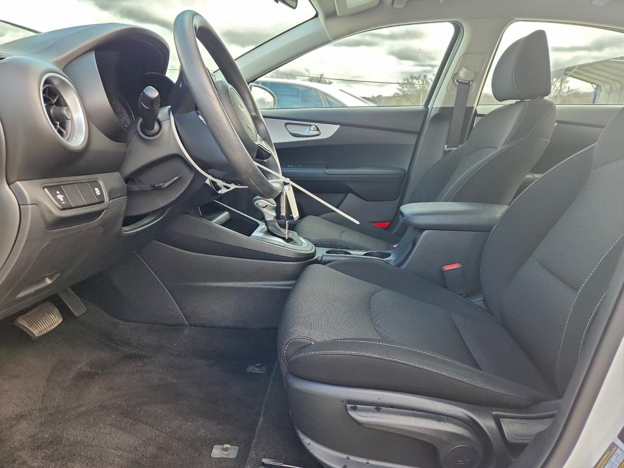 2024 Kia Forte Lx VIN: 3KPF24AD4RE781557 Lot: 93713005