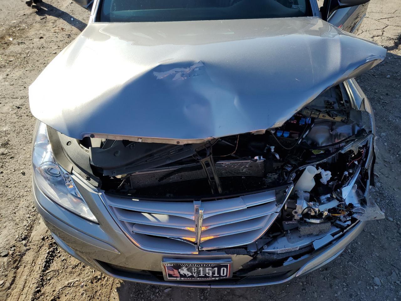 2011 Hyundai Genesis 3.8L VIN: KMHGC4DE0BU121184 Lot: 91691415