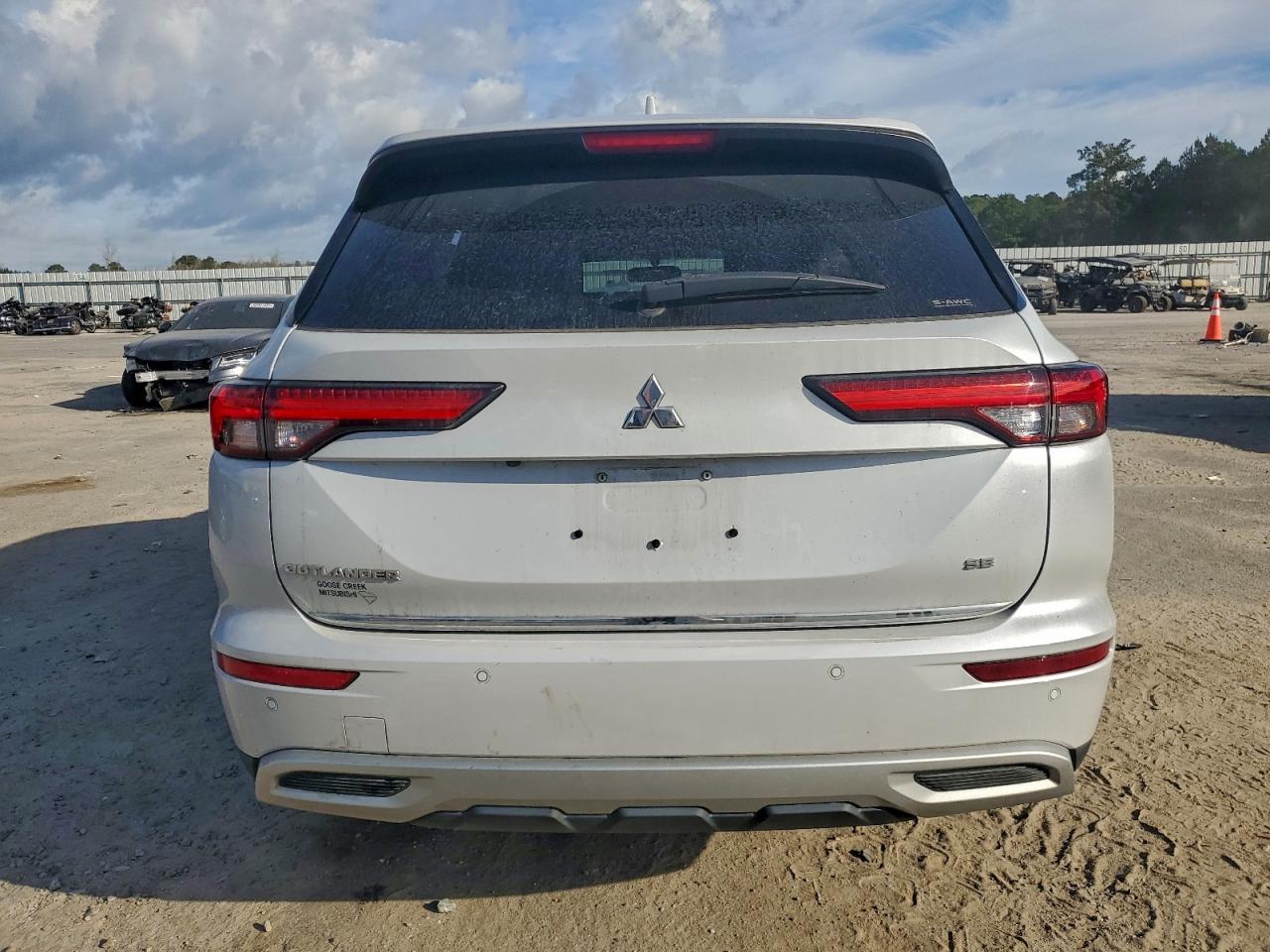 2022 Mitsubishi Outlander Se VIN: JA4J4UA88NZ064708 Lot: 94443425
