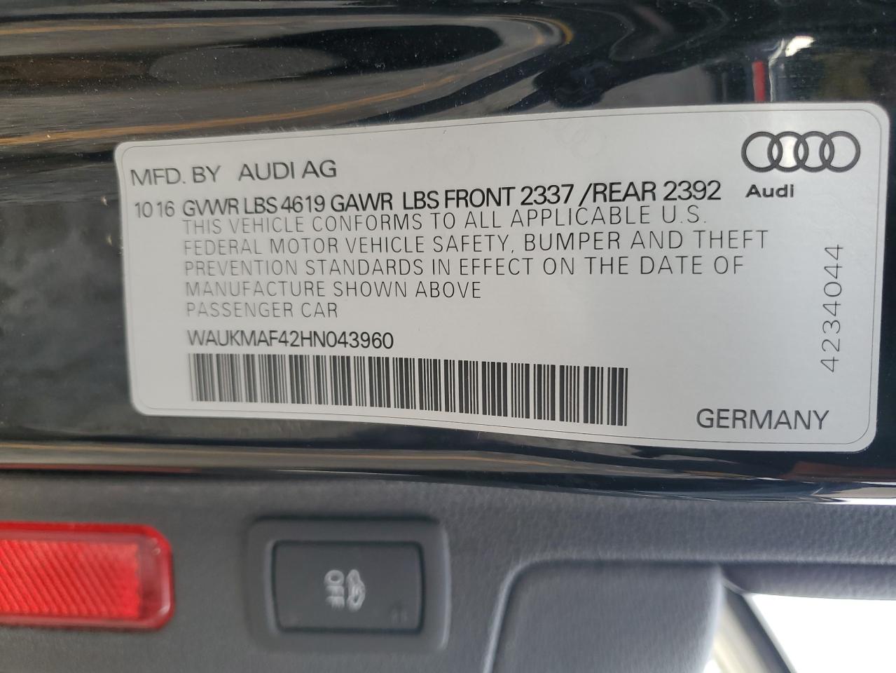 2017 Audi A4 Ultra Premium VIN: WAUKMAF42HN043960 Lot: 91672335
