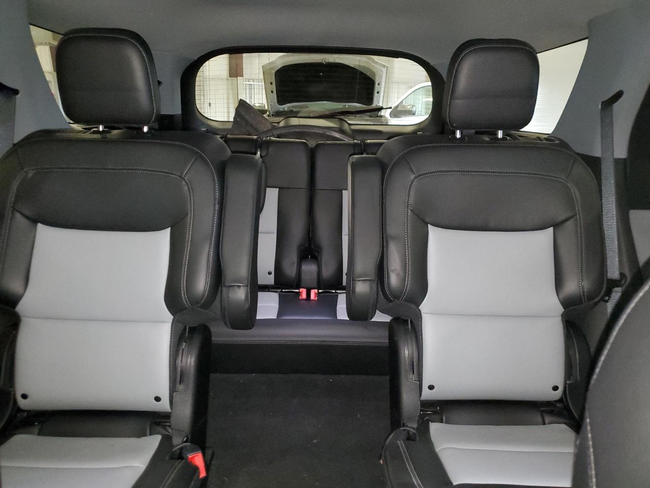 2022 Ford Explorer Xlt VIN: 1FMSK8DH1NGB02693 Lot: 92386505