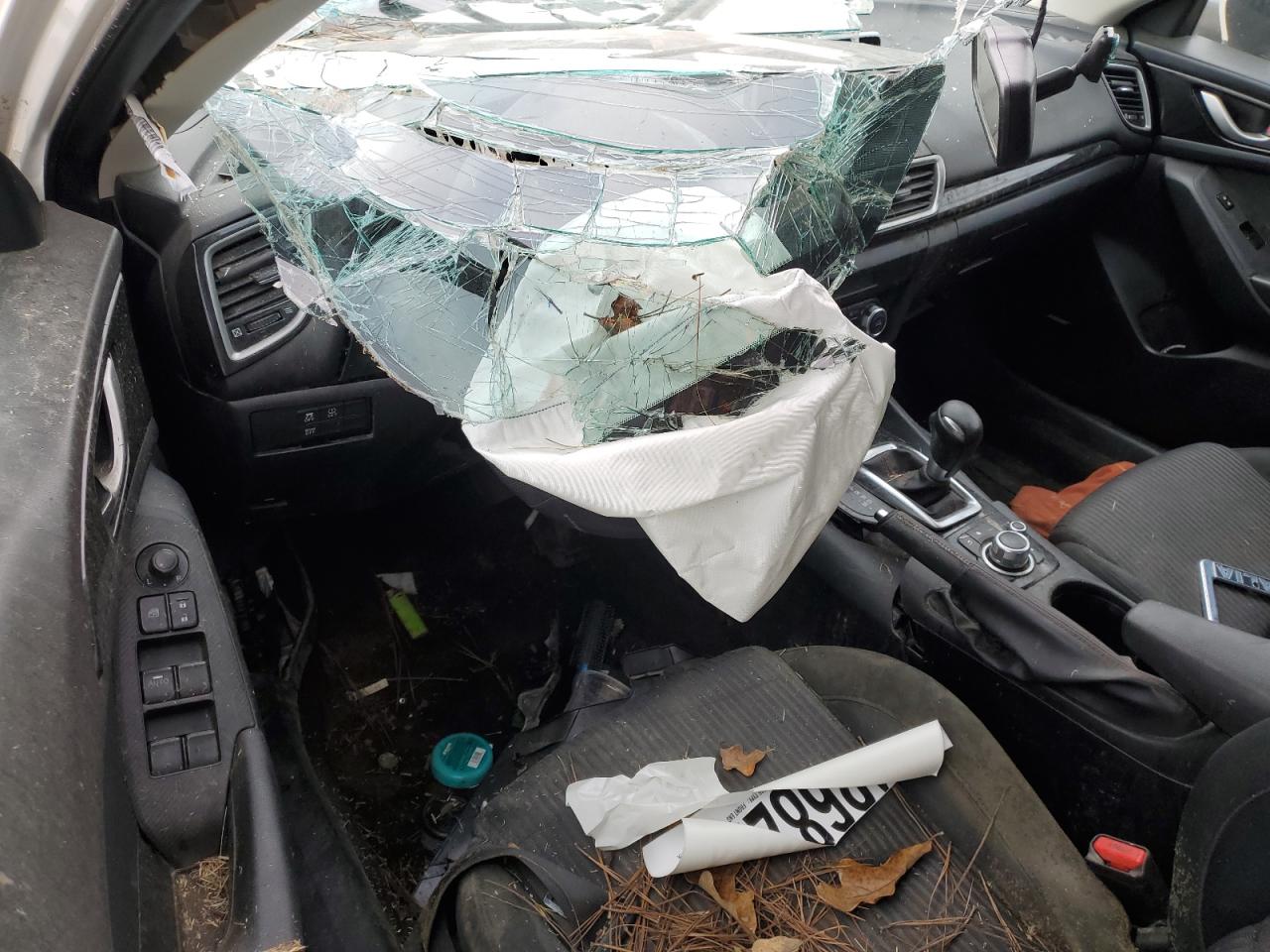 2016 Mazda 3 Touring VIN: JM1BM1W72G1300196 Lot: 91268225