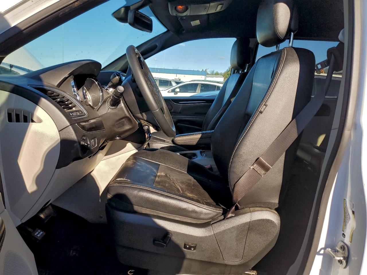 2018 Dodge Grand Caravan Sxt VIN: 2C4RDGCG1JR325969 Lot: 93388245