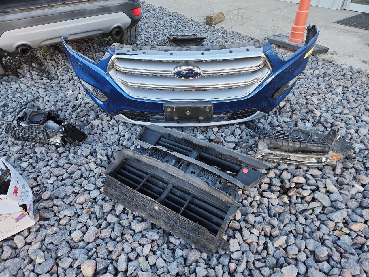 2017 Ford Escape Se VIN: 1FMCU0GD0HUE14728 Lot: 90918395