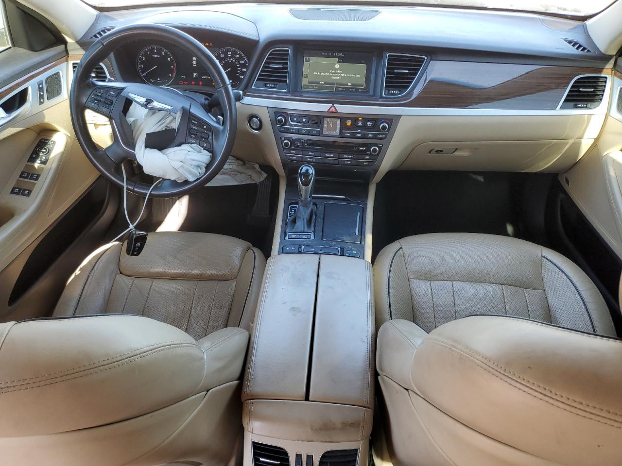 2015 Hyundai Genesis 3.8L VIN: KMHGN4JE3FU064841 Lot: 92710145