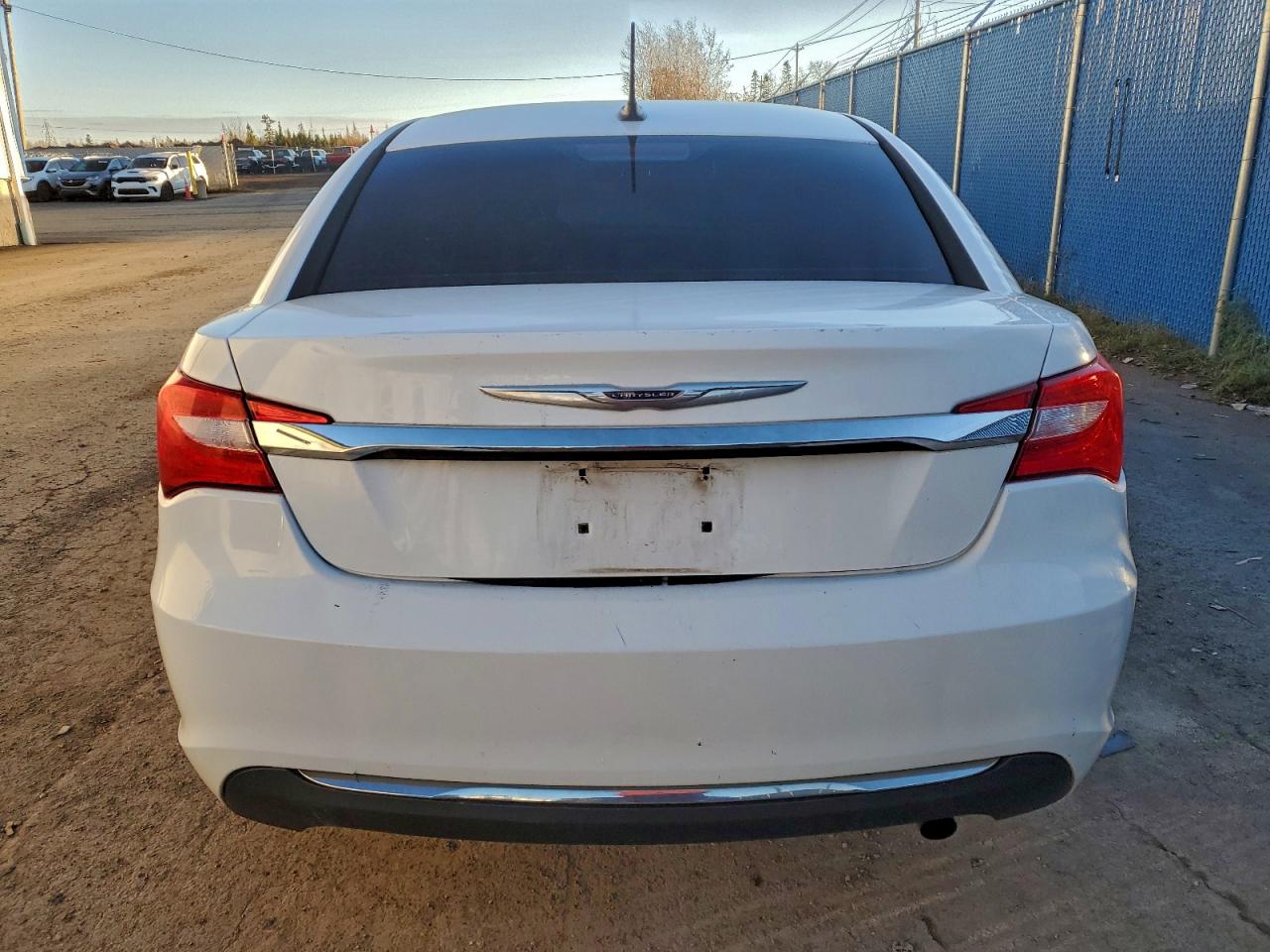 2014 Chrysler 200 Touring VIN: 1C3CCBBB5EN231618 Lot: 94190555
