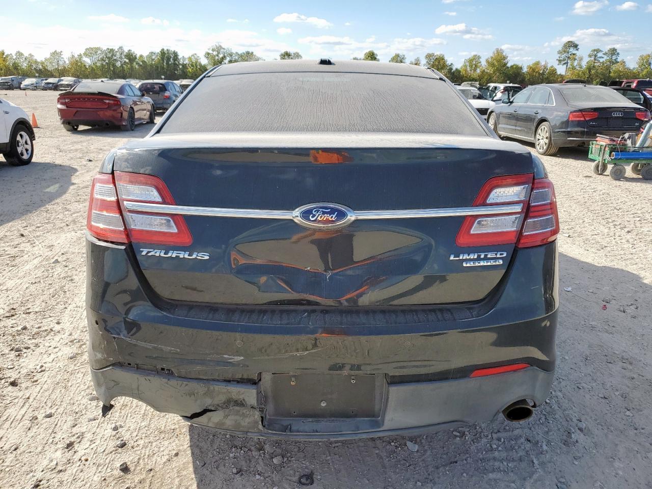 2015 Ford Taurus Limited VIN: 1FAHP2F87FG108886 Lot: 92944215