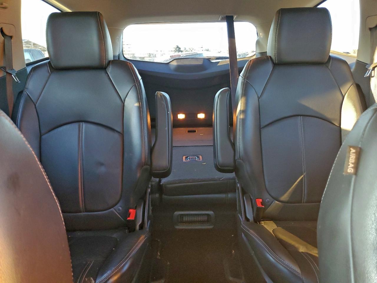 2017 Chevrolet Traverse Lt VIN: 1GNKRHKD9HJ304468 Lot: 94492845