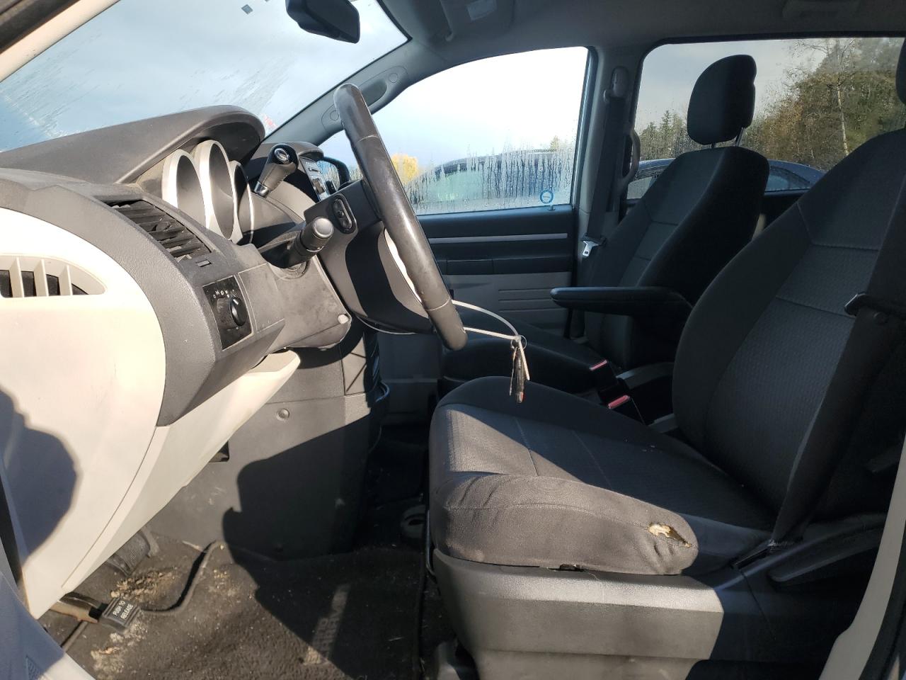 2010 Dodge Grand Caravan Se VIN: 2D4RN4DEXAR425998 Lot: 92693125