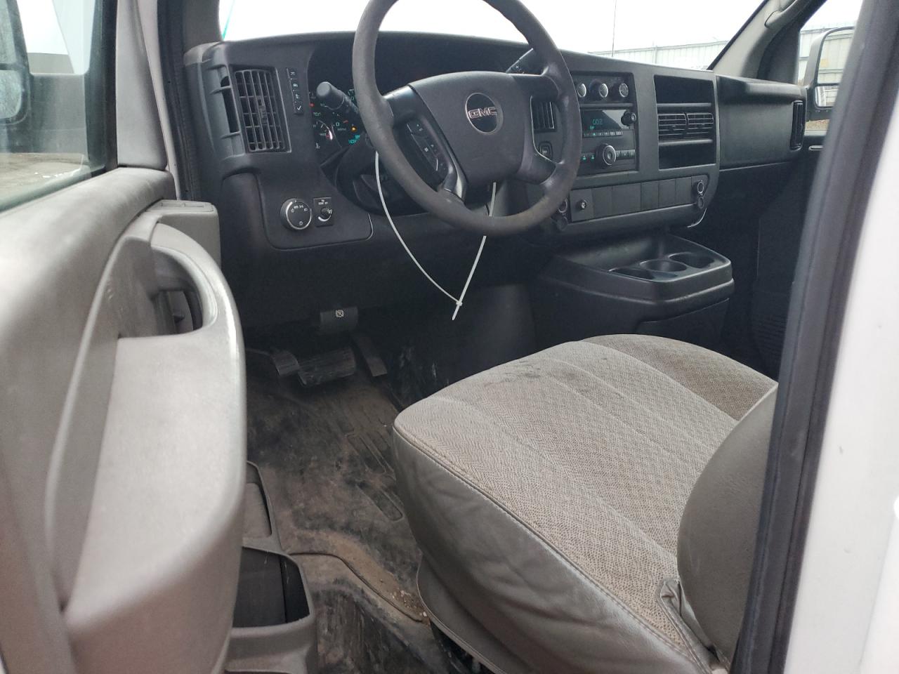 2011 GMC Savana G2500 Delivery Van VIN: 1GTW7FBA9B1107074 Lot: 92387485