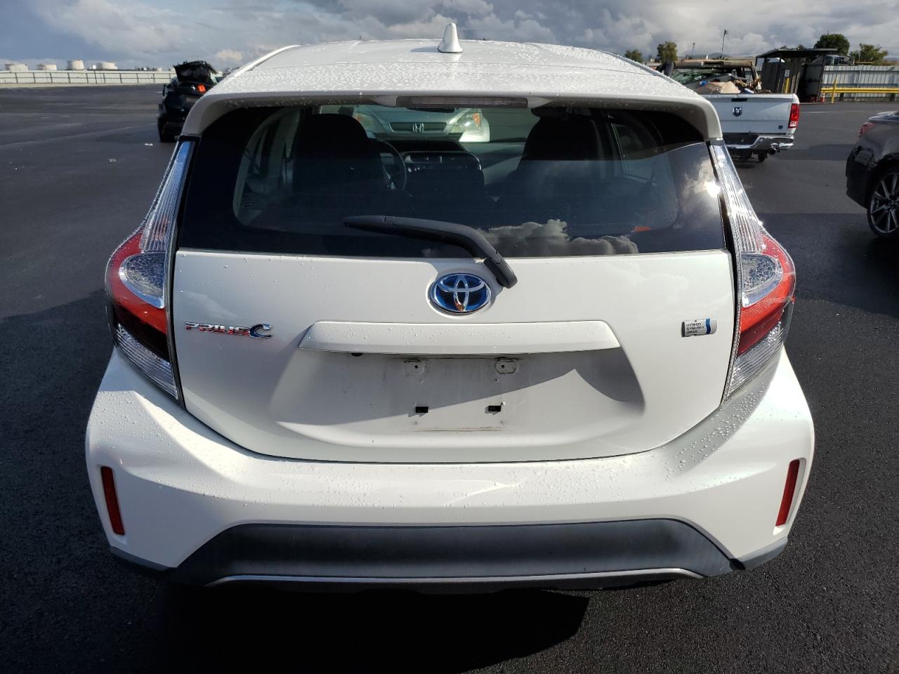 2018 Toyota Prius C VIN: JTDKDTB38J1602887 Lot: 92740055