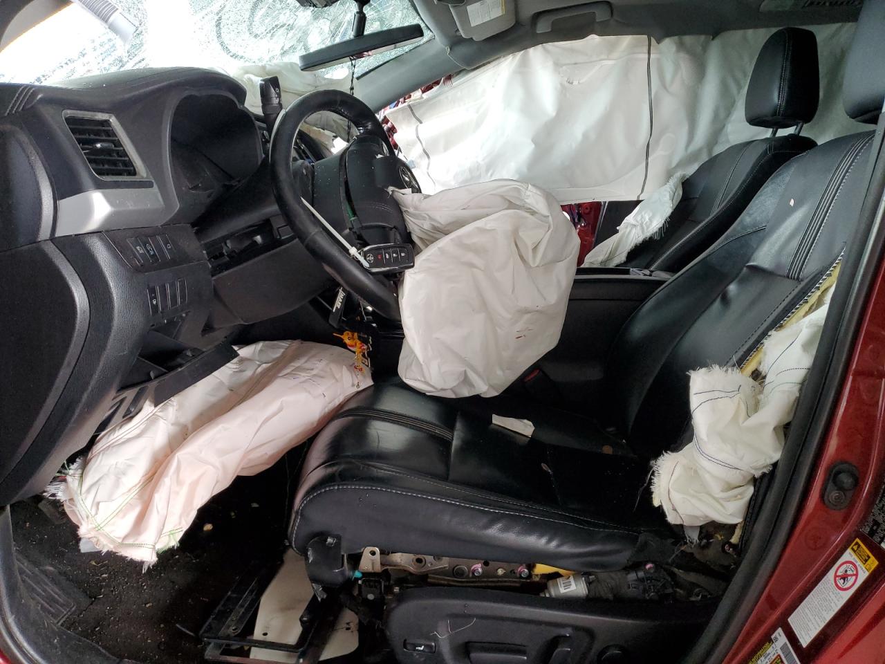 2018 Toyota Highlander Se VIN: 5TDJZRFH3JS848402 Lot: 93754535