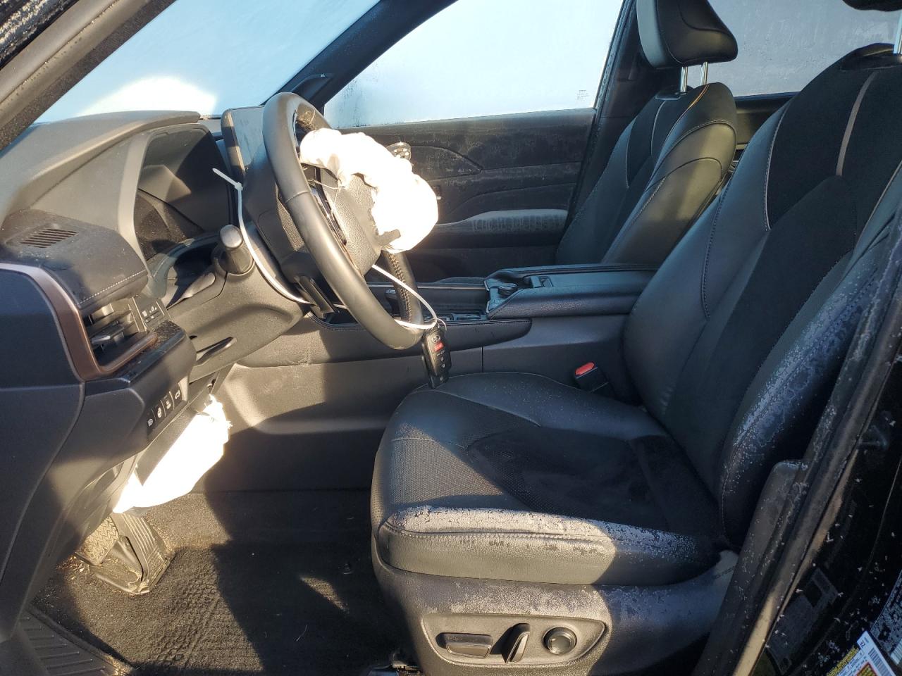 2024 Toyota Grand Highlander Limited VIN: 5TDADAB5XRS004042 Lot: 93070075